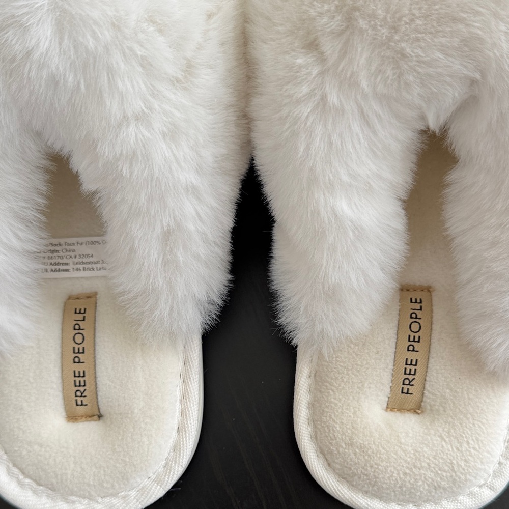 Free People Snowball Faux Fur Slipper in Snow White Size 38 - NEW - Picture 6 of 8